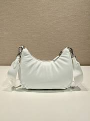 	 Bagsaaa Prada Padded nappa-leather Prada Re-Edition 2005 white shoulder bag - 22*18*6.5cm - 3