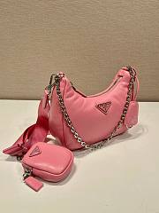 	 Bagsaaa Prada Padded nappa-leather Prada Re-Edition 2005 pink shoulder bag - 22*18*6.5cm - 4