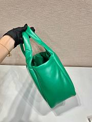 	 Bagsaaa Prada padded Prada Soft nappa-leather green bag - 30*26*17cm - 4