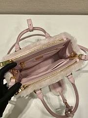 Bagsaaa Prada Galleria shearling mini bag - 20x15x9.5cm - 4