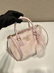 Bagsaaa Prada Galleria shearling mini bag - 20x15x9.5cm - 3