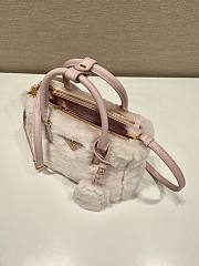 Bagsaaa Prada Galleria shearling mini bag - 20x15x9.5cm - 2