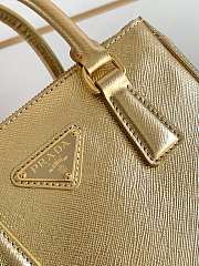 Bagsaaa Prada Galleria Saffiano leather gold mini-bag - 20x15x9.5cm - 2