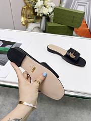 Bagsaaa Gucci Women's Interlocking G cut-out slide sandal black - 5
