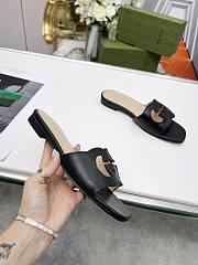 Bagsaaa Gucci Women's Interlocking G cut-out slide sandal black - 4