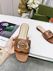 	 Bagsaaa Gucci Women's Interlocking G cut-out slide sandal brown - 6