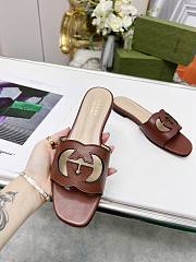 	 Bagsaaa Gucci Women's Interlocking G cut-out slide sandal dark brown - 3