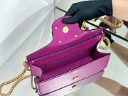 	 Bagsaaa Valentino Garavani Locò Small Shoulder Bag in darrk pink Leather 27x13x6cm - 2