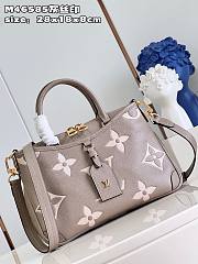 Bagsaaa Louis Vuitton Trianon bag PM Tourterelle/cream beige color - 28 x 18 x 8 cm - 6