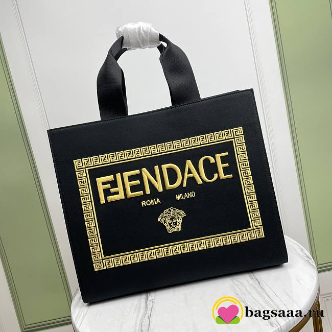 	 Bagsaaa Fendi Fendace Embroidered Canvas Logo Large Black Bag - 40×35×21.5cm - 1