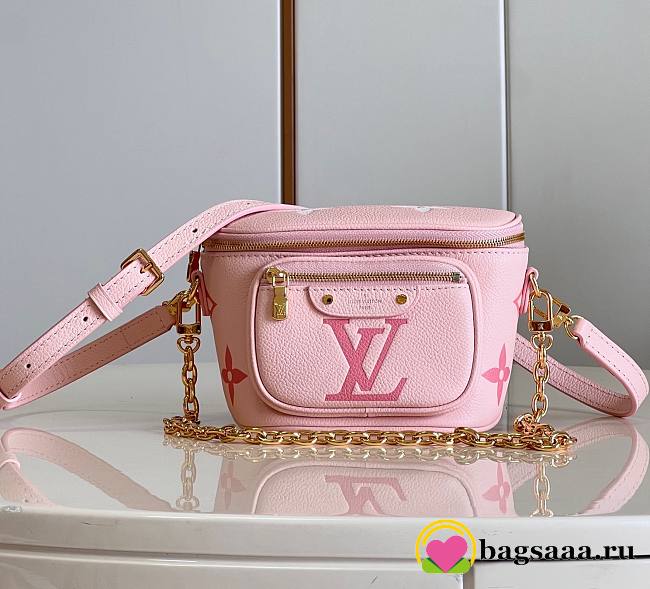 	 Bagsaaa Louis Vuitton Mini Bumbag Pink Monogram - 17x12x9.5cm - 1
