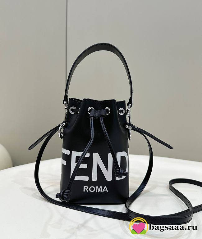 Bagsaaa Fendi Mon Tresor Black leather mini-bag - 18x12x10cm - 1