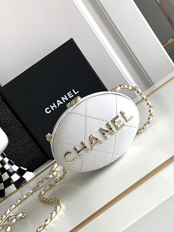 	 Bagsaaa Chanel Round White Lambskin Bag - 8.5x12x6cm