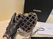 Bagsaaa Chanel HEART MINAUDIERE Lambskin & Gold-Tone Metal Black AS4027 - 13 × 14 × 3 cm - 1