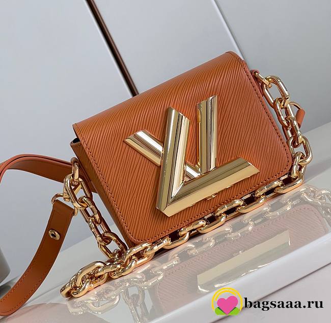 	 Bagsaaa Louis Vuitton Twist Lock XL Epi Brown Bag - 16.5 x 19 x 8.5 cm - 1