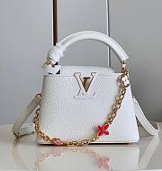 Bagsaaa Louis Vuitton Capucines Mini White Flower Strap - 21 x 14 x 8 cm - 1