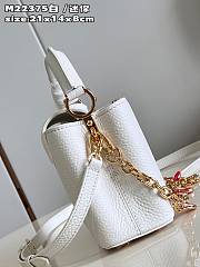 Bagsaaa Louis Vuitton Capucines Mini White Flower Strap - 21 x 14 x 8 cm - 5