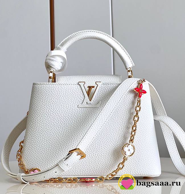 	 Bagsaaa Louis Vuitton Capucines BB White Flower Strap - 27 x 18 x 9 cm - 1