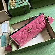 Bagsaaa Gucci GG Matelasse Shoulder Bag In Pink Leather - 26*17.5*8cm - 4