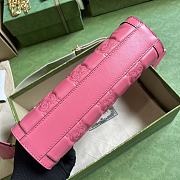 Bagsaaa Gucci GG Matelasse Shoulder Bag In Pink Leather - 26*17.5*8cm - 3