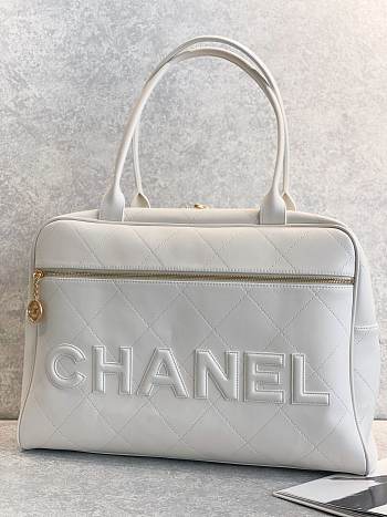 Bagsaaa Chanel Maxi bowling white bag - 30*45*15cm