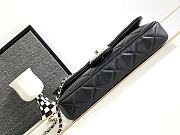 Bagsaaa Chanel Flap Bag Black Quilted Diamond CC - 19 cm x 12 cm x 3 cm - 2