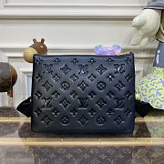 	 Bagsaaa Louis Vuitton Coussin PM Black - 23 X 16 X 6.5 CM - 3