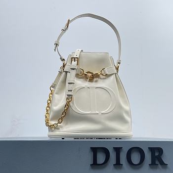 	 Bagsaaa Dior C'est Medium White Bag - 24 x 10 x 24.5 cm