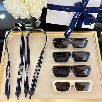 	 Bagsaaa Dior Signature S2U Sunglasses With Chain
