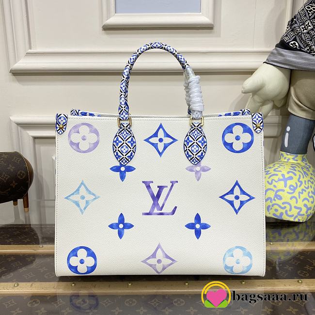 	 Bagsaaa Louis Vuitton By The Pool Onthego MM Blue - 35*27*14CM - 1