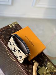 Bagsaaa Louis Vuitton By The Pool Mini Pochette Accessoires Black Cotton 15.5 x 10.5 x 4 cm - 4