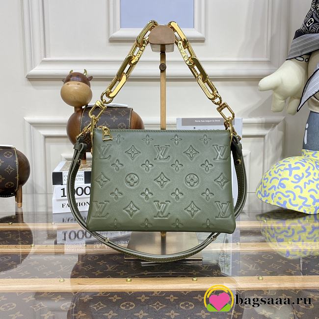 	 Bagsaaa Louis Vuitton Coussin BB Military Green  - 20 x 16 x 7 cm - 1