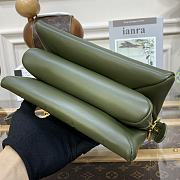 	 Bagsaaa Louis Vuitton Coussin BB Military Green  - 20 x 16 x 7 cm - 6