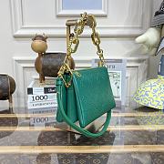 	 Bagsaaa Louis Vuitton Coussin BB Green - 20 x 16 x 7 cm - 2