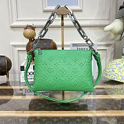 	 Bagsaaa Louis Vuitton Coussin BB Light Green - 20 x 16 x 7 cm - 4
