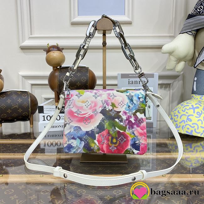 	 Bagsaaa Louis Vuitton Coussin BB Satin Floral - 20 x 16 x 7 cm - 1