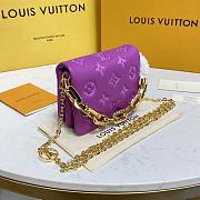 	 Bagsaaa Louis Vuitton Belt Bag Coussin Pink - 13 x 11 x 6 cm - 4