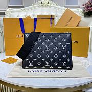 	 Bagsaaa Louis Vuitton Coussin PM Black - 26 x 20 x 12 - 3
