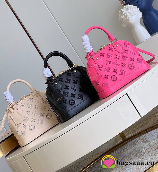 Bagsaaa Louis Vuitton Alma BB Fashion Leather - 23.5 x 17.5 x 11.5 cm - 1