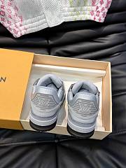 Bagsaaa Louis Vuitton Trainer Sneaker Grey Monogram-embossed grained calf leather - 5