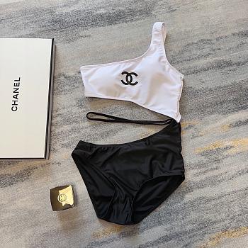 Bagsaaa Chanel One Piece Black And White Color