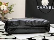 Bagsaaa Chanel 22 small tote bag black gold hardware - 2