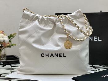 	 Bagsaaa Chanel 22 tote bag White black letter