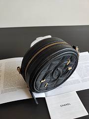 	 Bagsaaa Chanel Around CC Filigree Black - 12cm - 4