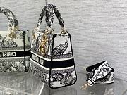 	 Bagsaaa Lady Dior White Toile de Jouy Embroidery - 24cm - 2