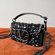 	 Bagsaaa Valentino Garavani Mini Locò Black Crystal - 19 x 10.5 x 5 cm - 6