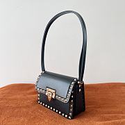 Bagsaaa Valentino Garavani Rockstud Shoulder Black Bag - 18.5x12x8cm - 6