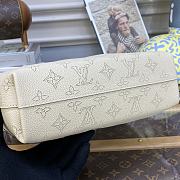 LV WHY KNOT PM BAG CREAM M20701 - 2