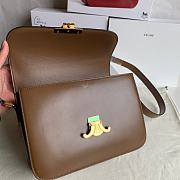 	 Bagsaaa Celine Classique Triomphe In shiny Calfskin Leather Brown - 25 X 18 X 7.5 cm - 2