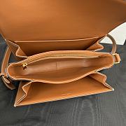 	 Bagsaaa Celine Classique Triomphe In shiny Calfskin Leather Brown - 22.5 X 16.5 X 7.5 cm - 4